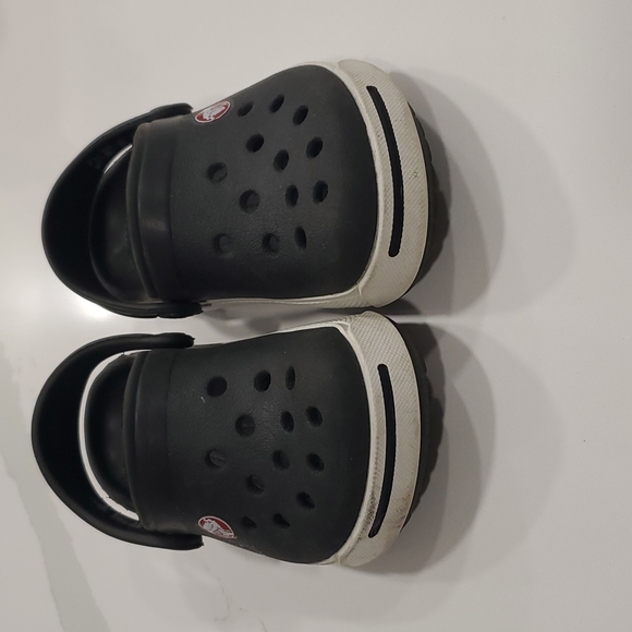 Authentic Crocs Black White Size 6 7 Toddler - Picture 2 of 6